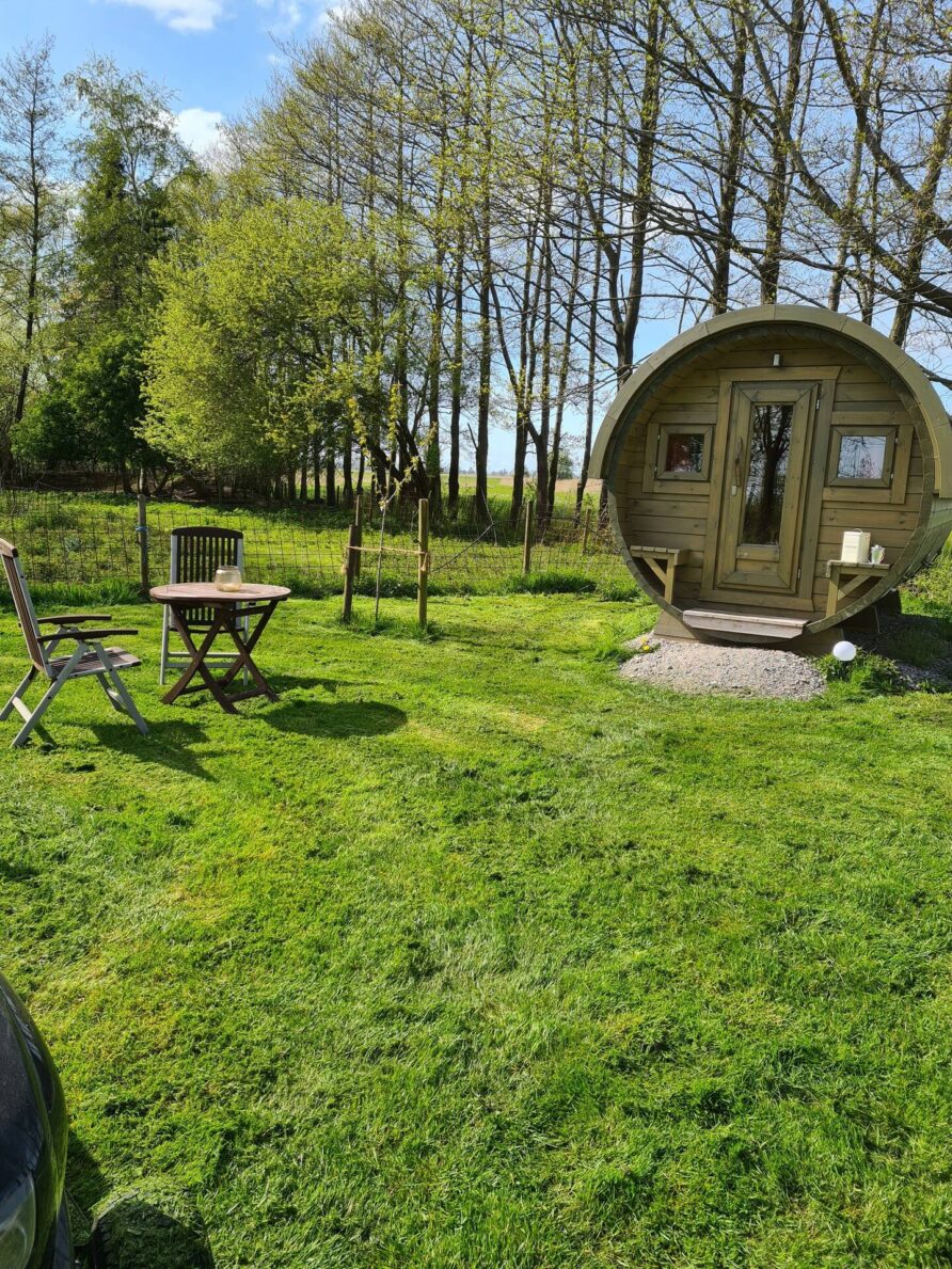 Die Kirsche – uriges Schlaffass in Ostfriesland